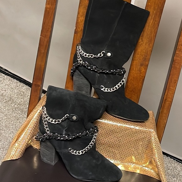 Nine West Suede boots. - Picture 2 of 4